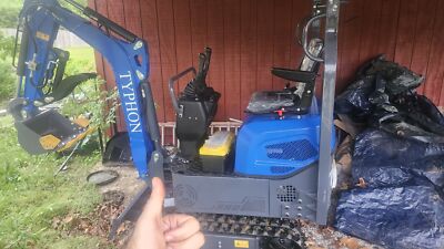 TYPHON Mini Excavator