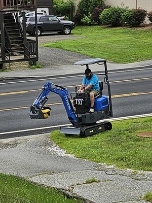 TYPHON Mini Excavator