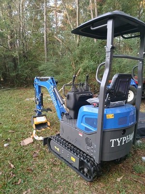 TYPHON Mini Excavator