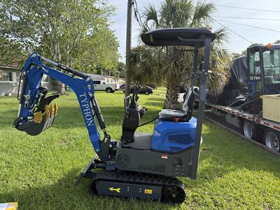 TYPHON Mini Excavator