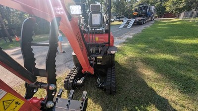 TYPHON Mini Excavator