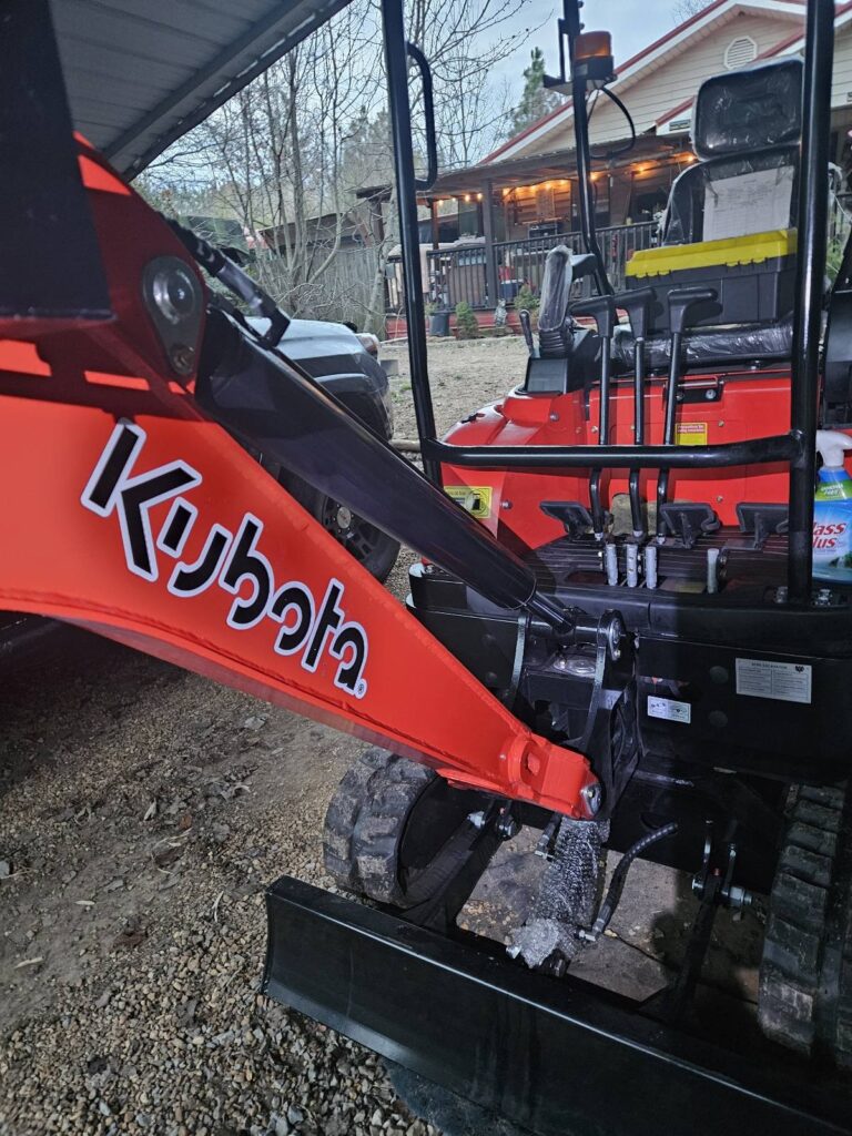 TYPHON Mini Excavator
