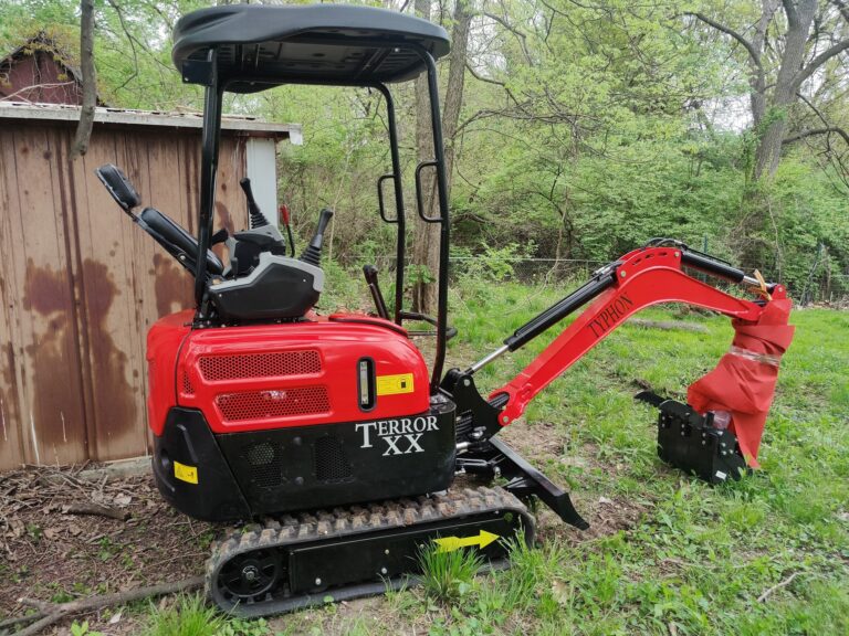 4,000 lbs Terror XVIII Mini Excavator, EPA Certified KUBOTA D902 Diesel Machine