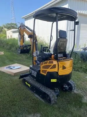 TYPHON Mini Excavator