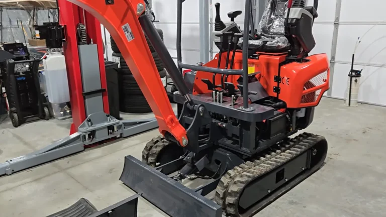 TYPHON Mini Excavator