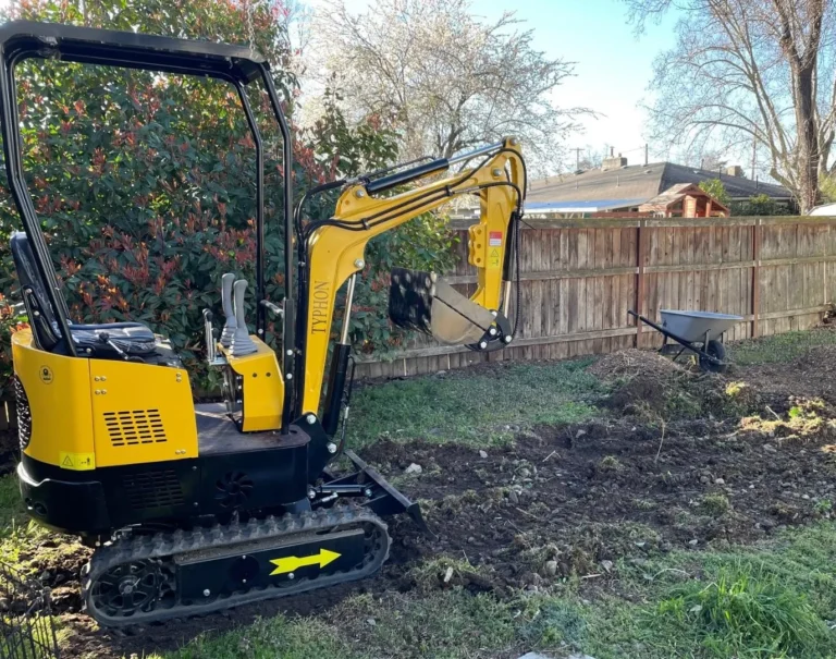 TYPHON Mini Excavator