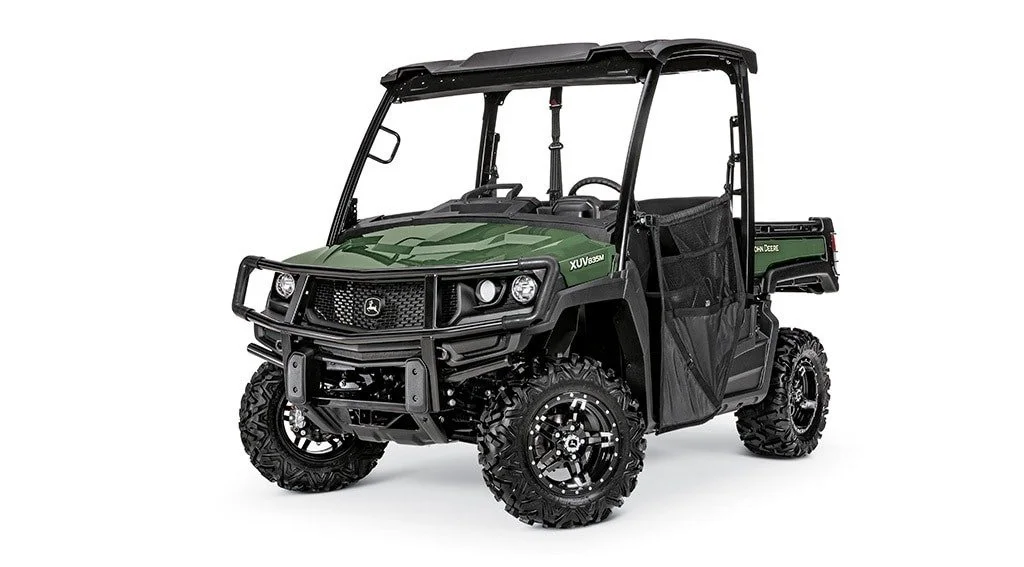 d4e621_1b7d0f430e734e00a5e0fac1a7f3ee81mv2.webp John Deere XUV 835M Gator™ Utility Vehicle - Image 1
