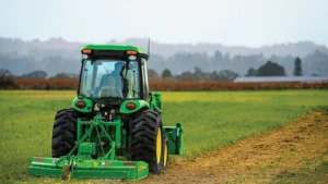 John Deere 4052R Compact Utility Tractor - Image 2