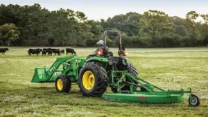 John Deere 4066M Heavy Duty Compact Utility Tractor - Image 3