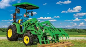 John Deere 3032E Compact Utility Tractor - Image 6