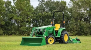 John Deere 3025E Compact Utility Tractor - Image 3