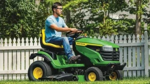 S160 Lawn Tractor - Image 5