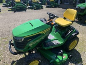 John Deere S180 Lawn Tractor – 54” Deck, 24HP V-Twin Engine, Hydrostatic Riding - Image 2