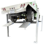 Triumph USA8000XLT 8,000 lb Service Storage 4-Post Automotive Lift - Image 4