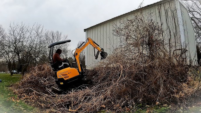 TYPHON Mini Excavator