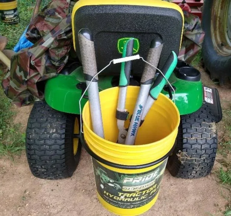 Cub Cadet Ultima ZT1 42 – 42” Deck,21.5HP Kawasaki Engine, Zero-Turn Riding Lawn