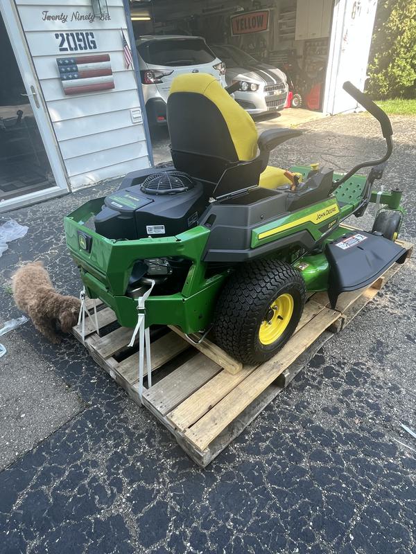 John Deere Z325E ZTrak Mower